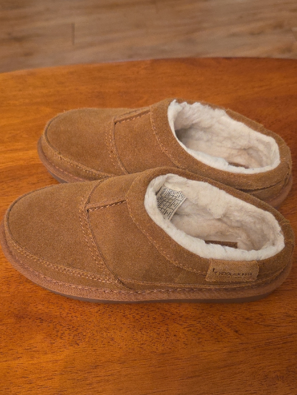 Koolaburra Kid's by Ugg Chestnut Brown Suede Shoes Slippers 1144932K Size 12 - Picture 2 of 8